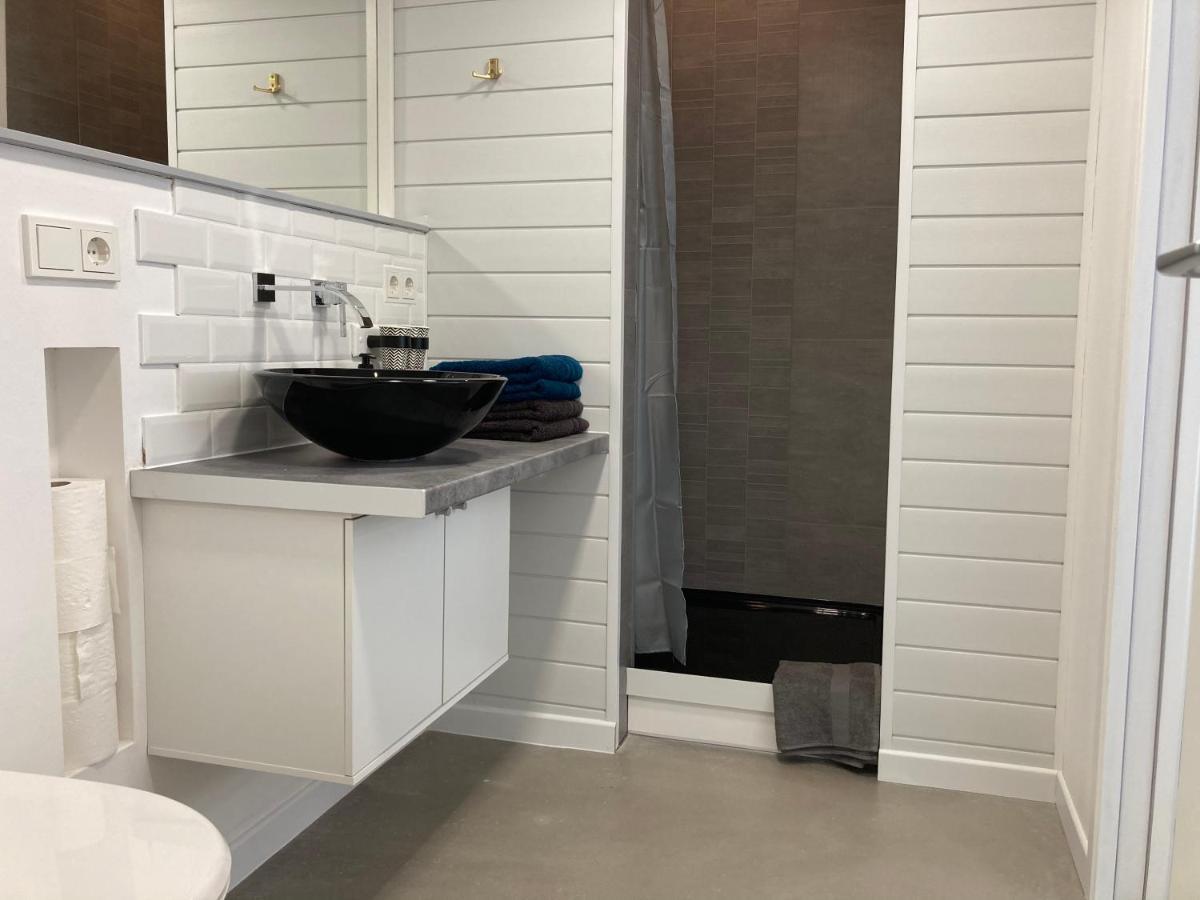 Living At Saarpartments - Adultsonly - Business & Holiday Homes With Kitchen For Long- And Short Term Stay, 3 Min To St Johanner Markt And Points Of Interest Saarbrücken Exteriör bild